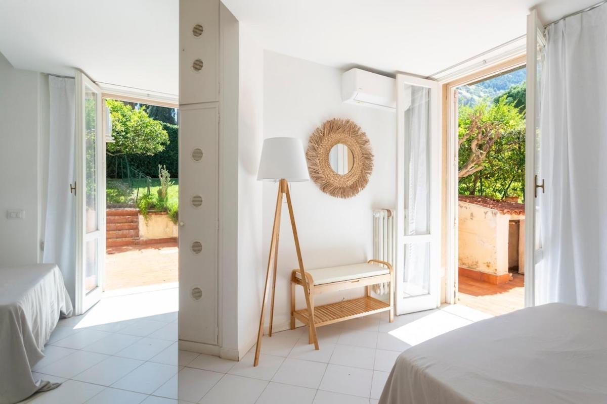 Donna Amalia Villa In Mondello Palermo Bagian luar foto
